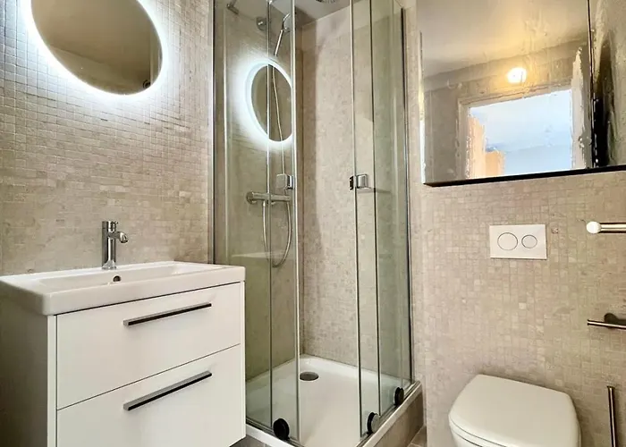 Bright With Terrace In Appartement Megève