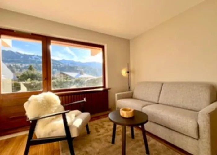 Bright With Terrace In Megève