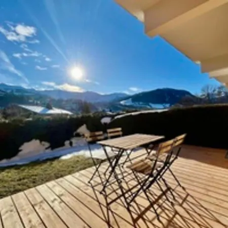 Apartment Bright With Terrace In *